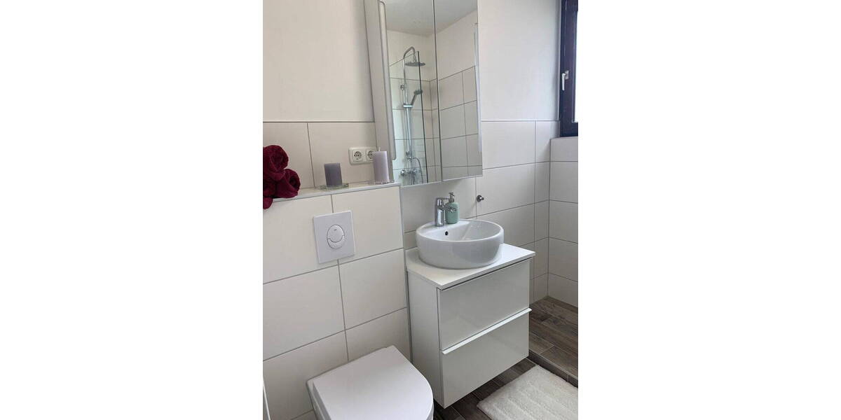 Etagenwohnung Nordstemmen Mahlerten - 4 Zimmer, 130 m&sup2;, 1.150&euro; | Angebot:26695267
