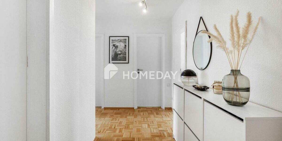 Erbbauzins: Helle 3-Zimmer-Wohnung mit Loggia - ca. 76 Quadratmeter in der ersten Etage 3 zimmer