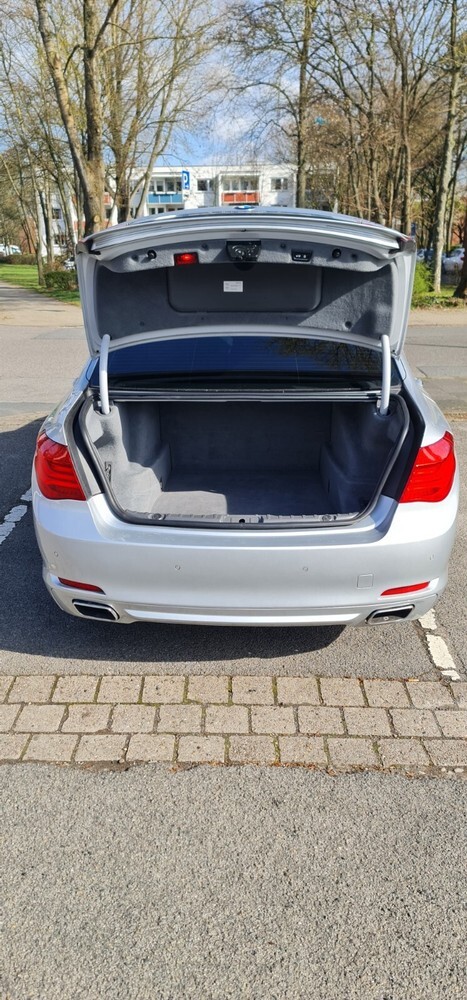 BMW 740 248.000 km 13.800 € Hannover 30159