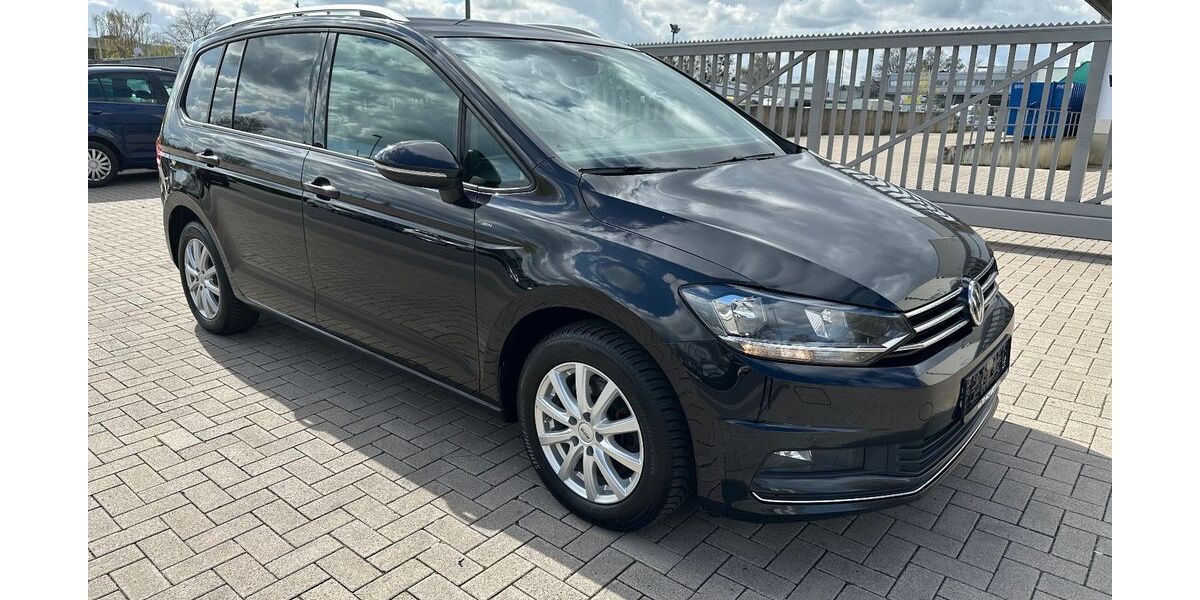 VW Touran 262.494 km 9.400 &euro; Hannover 30179