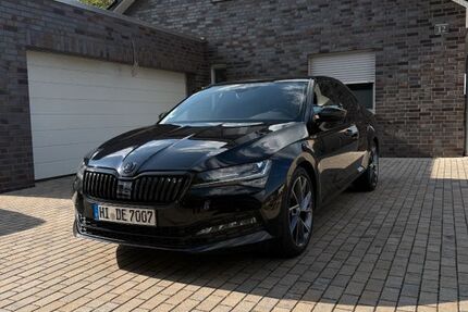 Skoda Superb 99.600 km 25.800 &euro; Sarstedt 31157