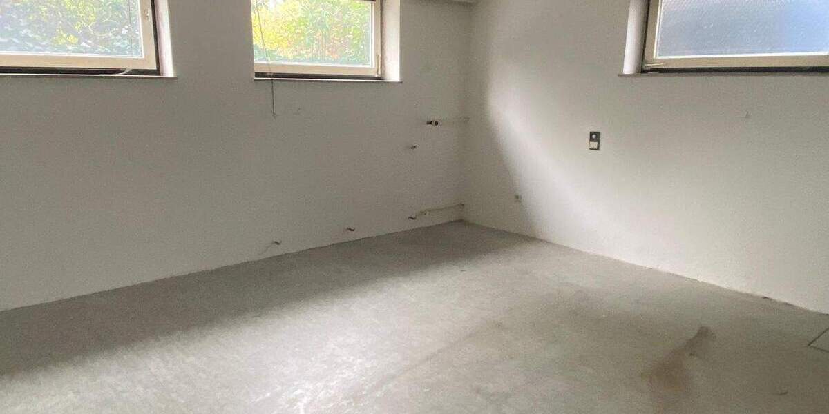 BESTE LAGE - VIELE RÄUME - VIELE MÖGLICKEITEN - RUHIG IM UNTERGESCHOSS zimmer