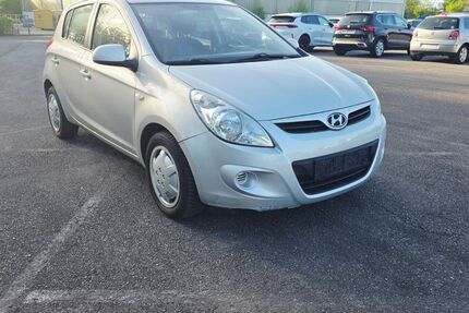 Hyundai i20 101.100 km 2.390 &euro; Laatzen 30880