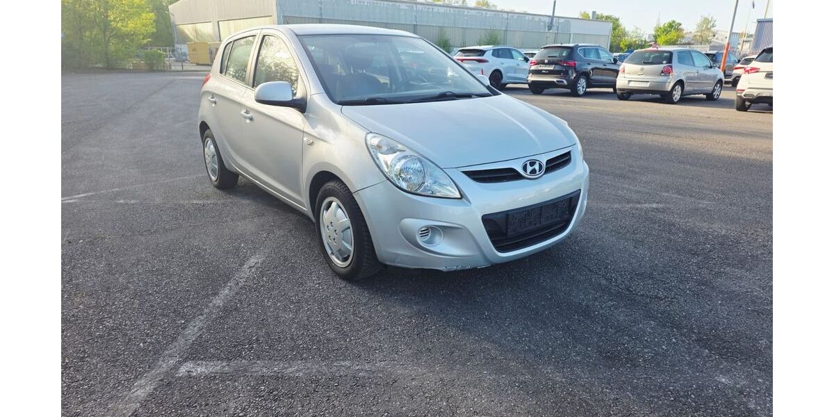 Hyundai i20 101.100 km 2.390 &euro; Laatzen 30880