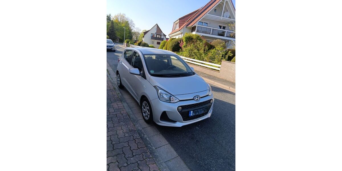 Hyundai i10 26.979 km 9.999 &euro; Sarstedt 31157