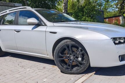 Alfa Romeo 159 143.000 km 7.250 &euro; Sehnde OT HÖVER 31319