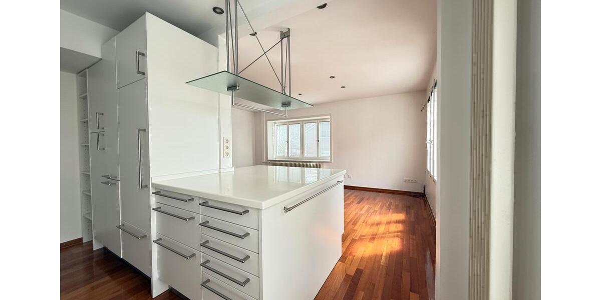 Doppelhaushälfte Wedemark - 8.5 Zimmer, 217 m&sup2;, 2.200&euro; | Angebot:27607795