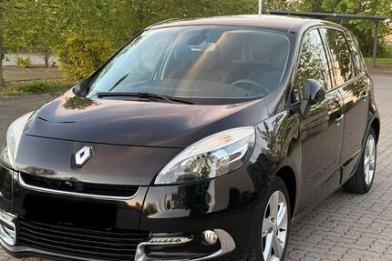 Renault Scenic 232.494 km 4.490 &euro; Neustadt 31535
