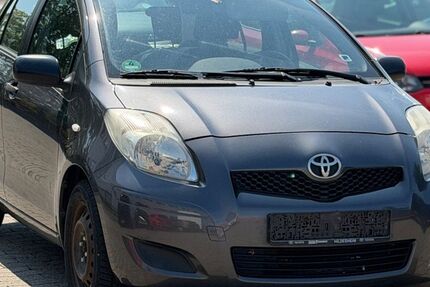 Toyota Yaris 222.000 km 2.390 &euro; Hildesheim 31135