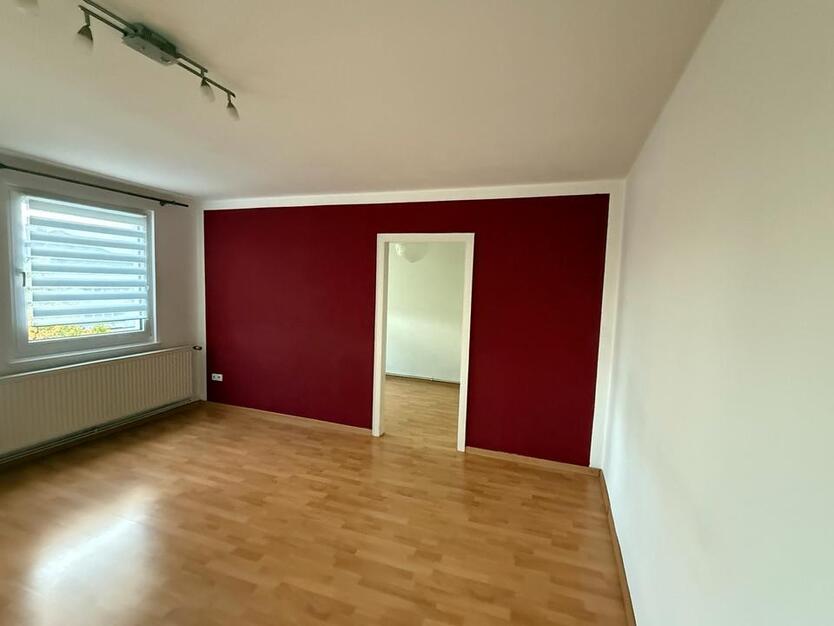Hannover - Groß Buchholz - 3-Zimmer WHG - gute Lage von Privat zimmer