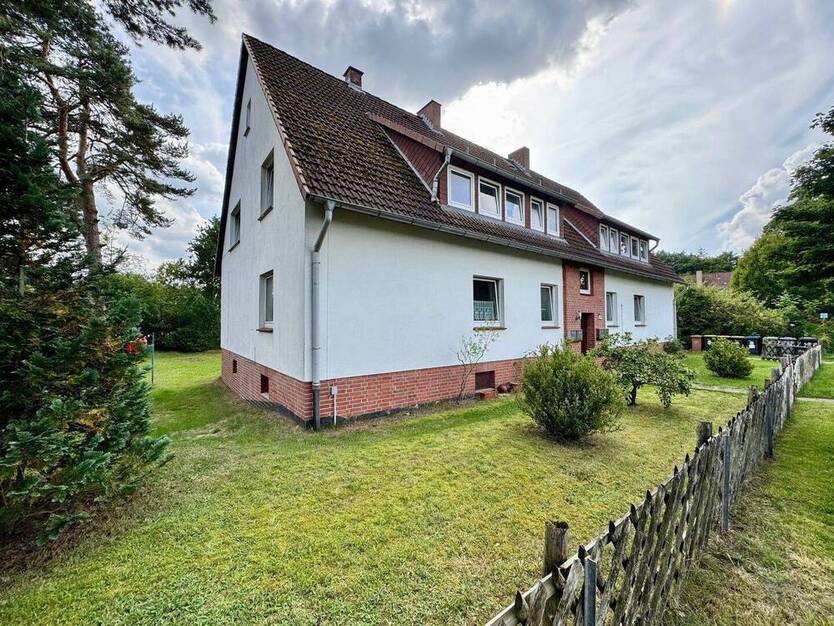 Solides 4-Parteienhaus in Lindwedel