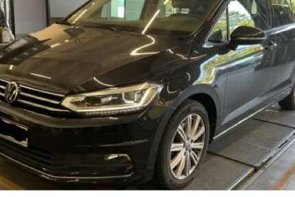 VW Touran 76.413 km 24.490 &euro; Hannover 30655