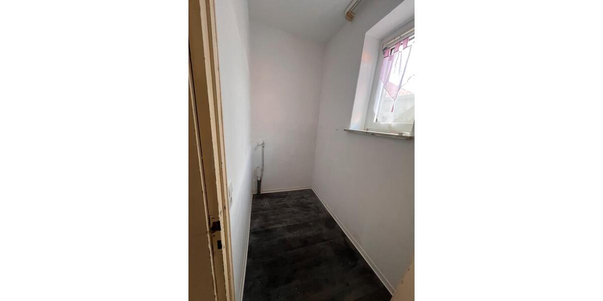 Erdgeschoßwohnung Bad Nenndorf - 4 Zimmer, 120 m&sup2;, 1.275&euro; | Angebot:25660460