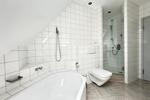 Doppelhaushälfte Wedemark - 8.5 Zimmer, 217 m&sup2;, 2.200&euro; | Angebot:27607795