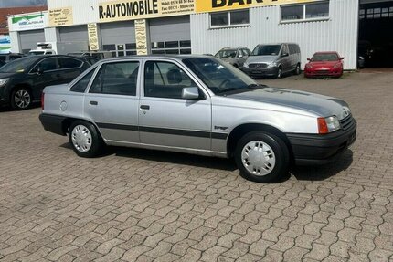 Opel Kadett E Beauty Lim. SEDAN GSD AUTOM- SERVO 74.000 km 6.950 &euro; Hannover 30179