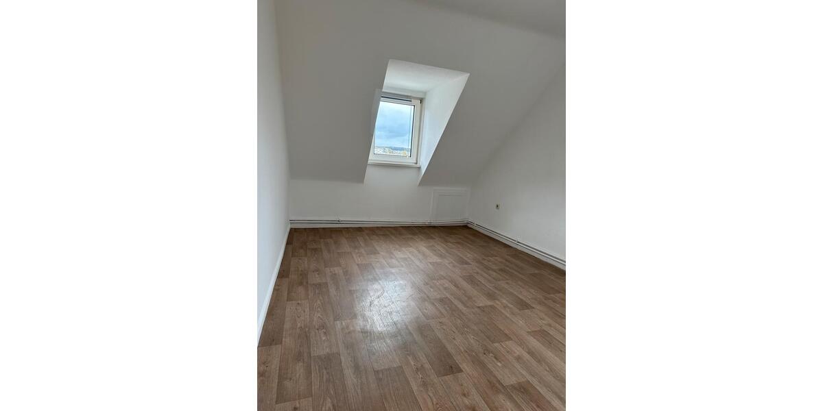 3 Zimmer Küche Bad DG 2. OG 3 zimmer