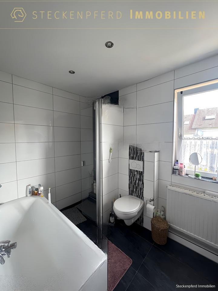Schöner Wohnen im eigenen Haus mit Garten und Stellplatz!