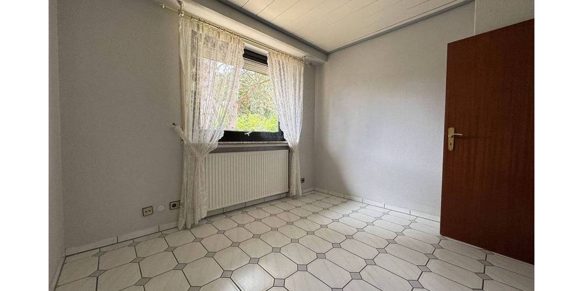 Bungalow Bad Nenndorf - 5 Zimmer, 168 m&sup2;, 395.000&euro; | Angebot:23981157