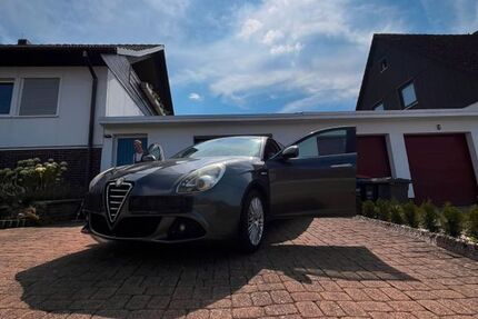 Alfa Romeo Giulietta 228.855 km 2.500 &euro; Beckedorf 31699