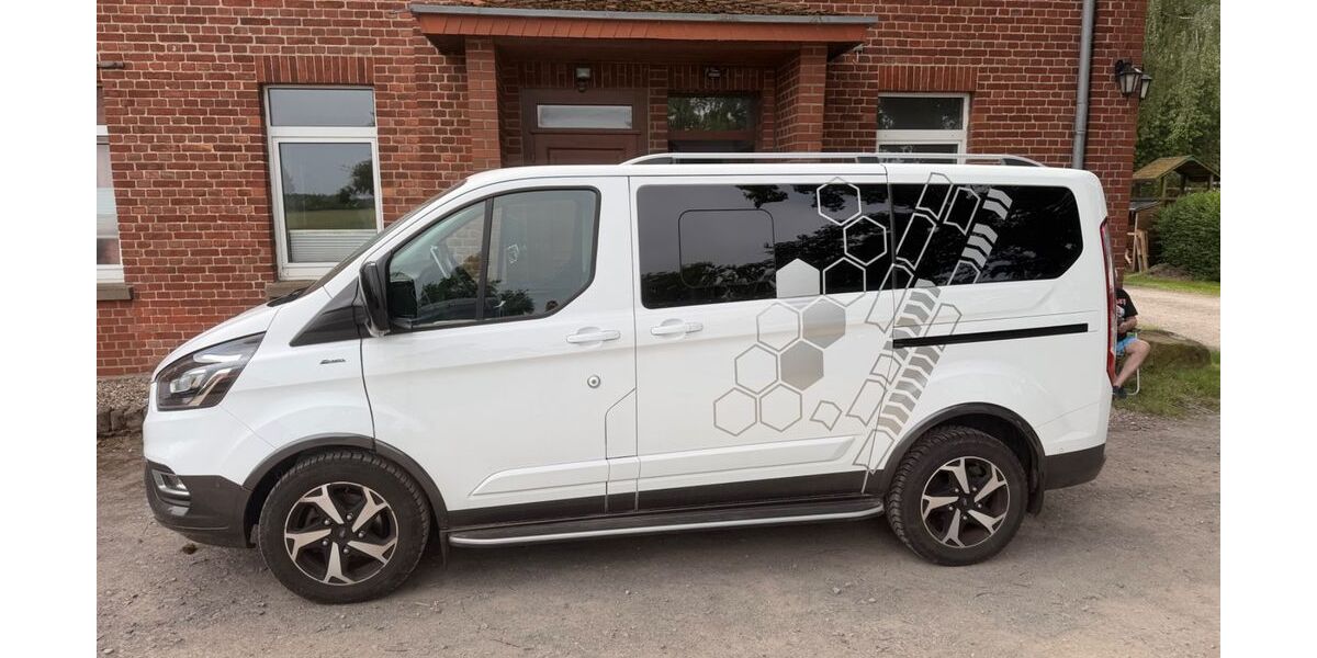 Ford Tourneo Custom 46.000 km 35.590 &euro; Barsinghausen 30890