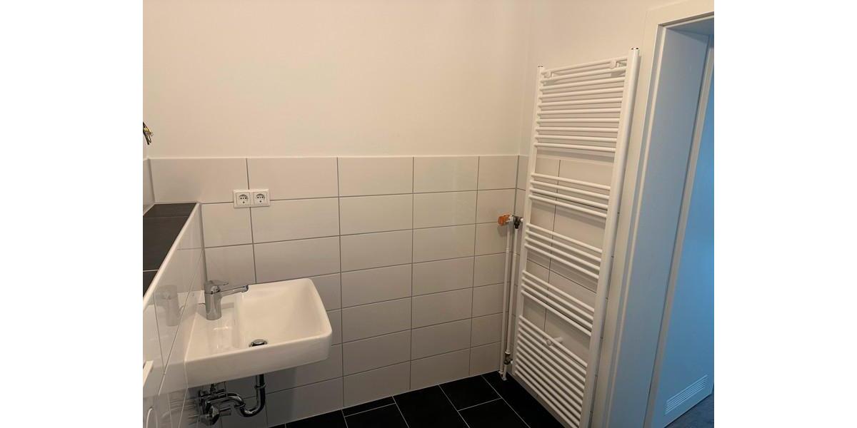 Erdgeschoßwohnung Hannover Herrenhausen-Stöcken - 4 Zimmer, 89 m&sup2;, 894&euro; | Angebot:25356179