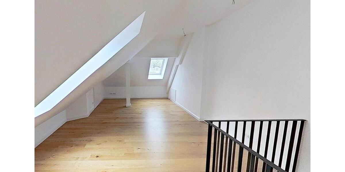 Mit Einzugsgeschenk: Stilvolle 5-Zimmer-Maisonettewohnung mit Balkon-Duo in begehrter Lage Hannover-Lister Meile 5 zimmer