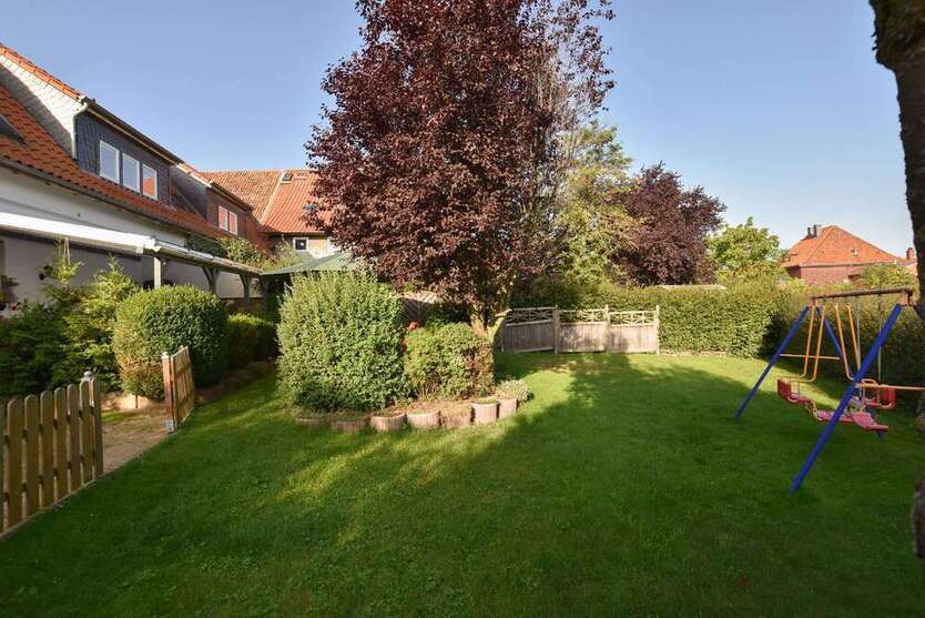 Haus zum Kaufen in Ronnenberg 349.000 € 255 m²