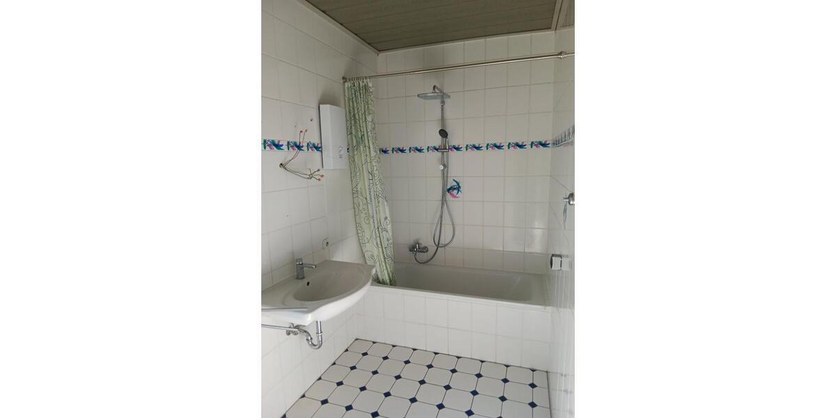 Erdgeschoßwohnung Wedemark - 5 Zimmer, 160 m&sup2;, 990&euro; | Angebot:26633446