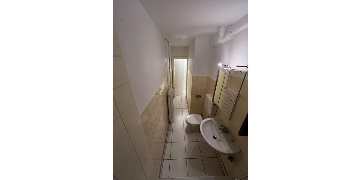 Charmante Einzimmer. Keller. Parkplatz. Garten 1 zimmer