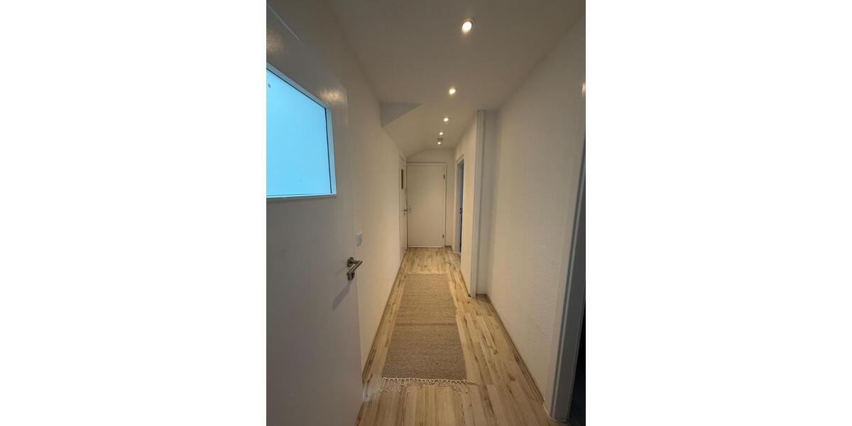 ZU VERMIETEN – WOHNUNG IN SEELZE CALENBERGER STR. 2.5 zimmer