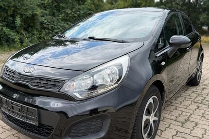 Kia Rio 79.000 km 4.600 &euro; Hannover 30179