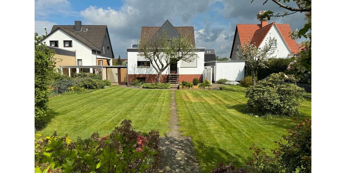 Einfamilienhaus Hannover Vahrenwald-List - 5 Zimmer, 150 m&sup2;, 1.950&euro; | Angebot:26690427