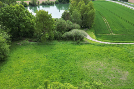 RUDNICK bietet: NATUR + 1A ANBINDUNG: 3 Grundstücke einzeln oder als Ganzes zimmer