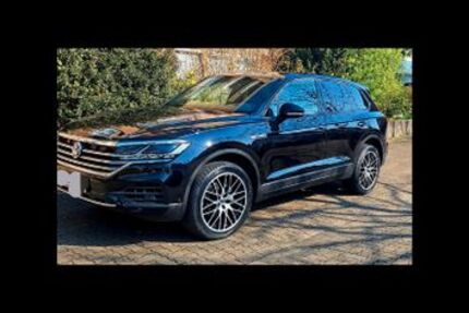 VW Touareg 92.000 km 37.500 € Hannover 30629