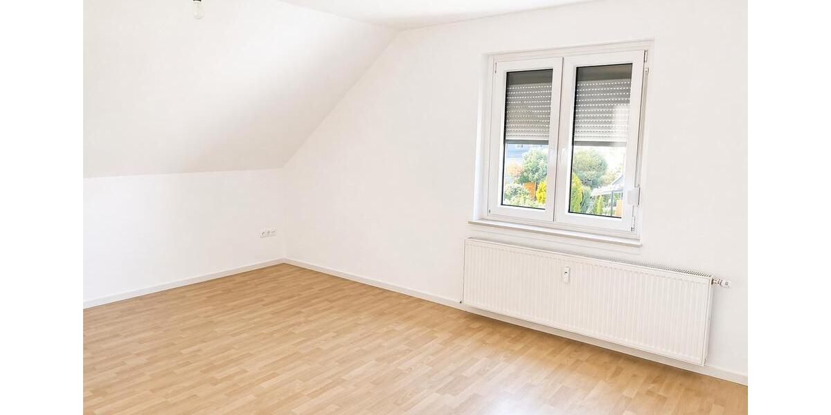 Dachgeschoßwohnung Wennigsen (Deister) - 3 Zimmer, 98 m&sup2;, 700&euro; | Angebot:26303416