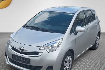 Toyota Verso-S 83.000 km 8.999 &euro; Hannover 30179