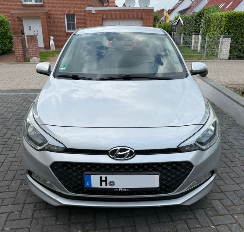 i20
