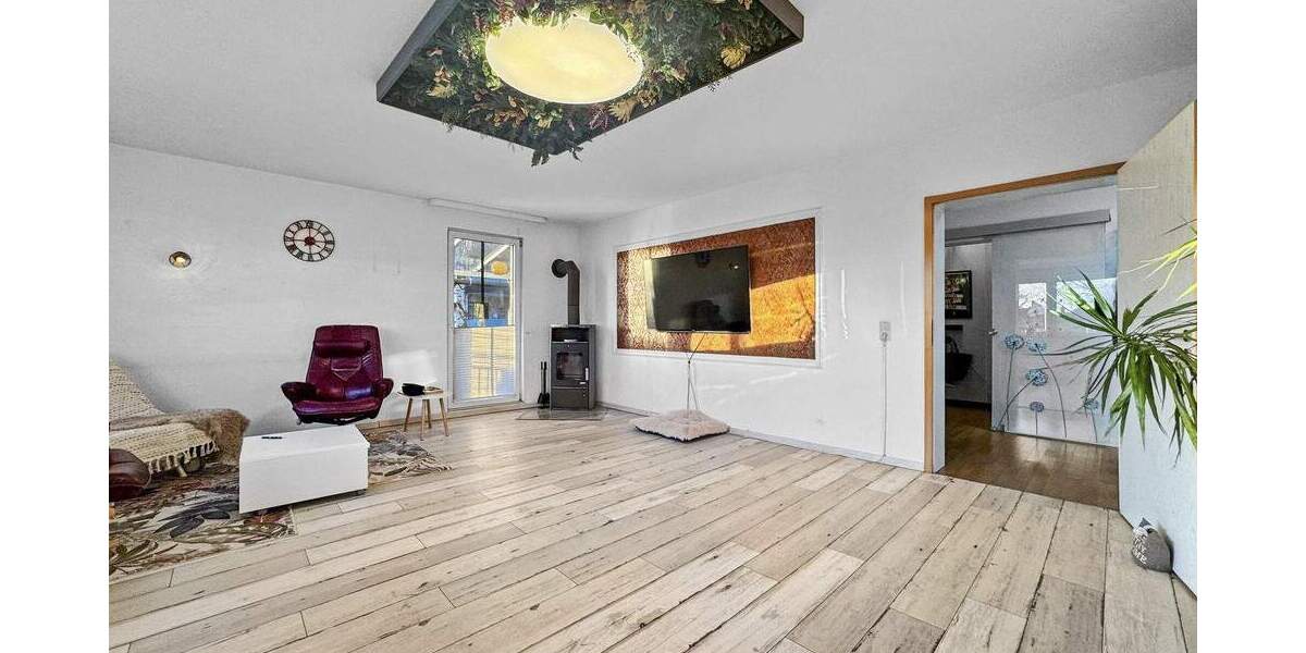 Etagenwohnung Hannover Ahlem - 5 Zimmer, 135 m&sup2;, 365.000&euro; | Angebot:25525505
