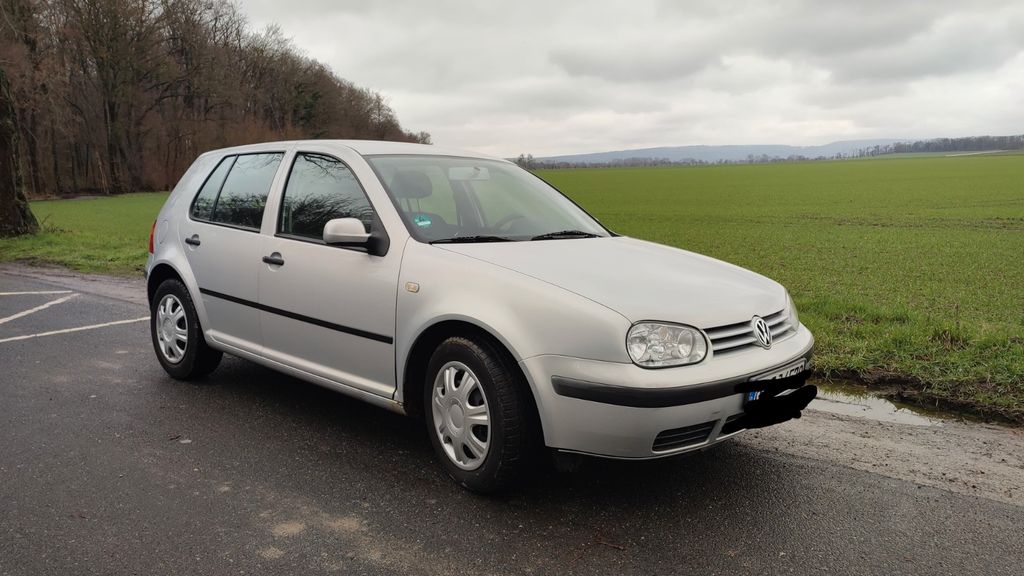 VW Golf 117.256 km 2.350 &euro; Ronnenberg 30952