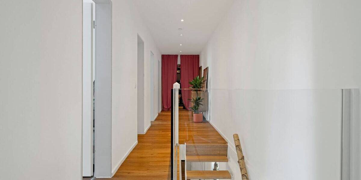 Etagenwohnung Hannover Linden-Süd - 5 Zimmer, 165 m&sup2;, 696.000&euro; | Angebot:26106373