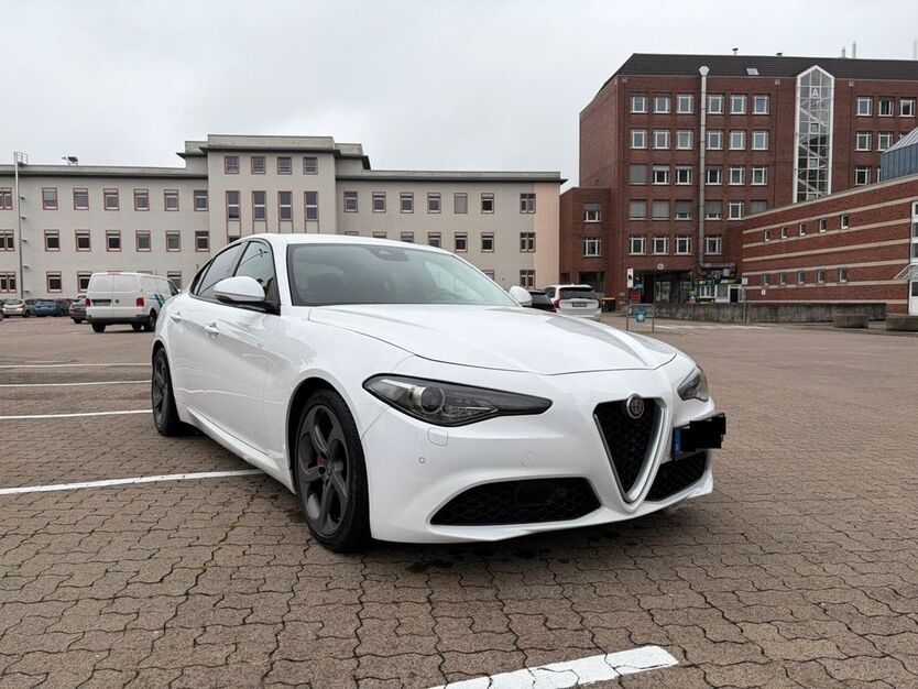 Alfa Romeo Giulia 137.000 km 15.900 € Langenhagen 30851