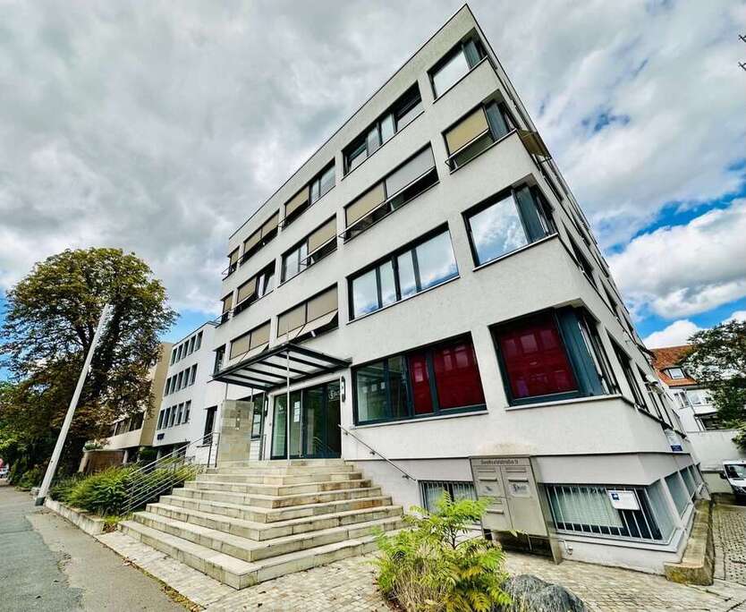 Büro in Hannover 4.872 € 348 m²