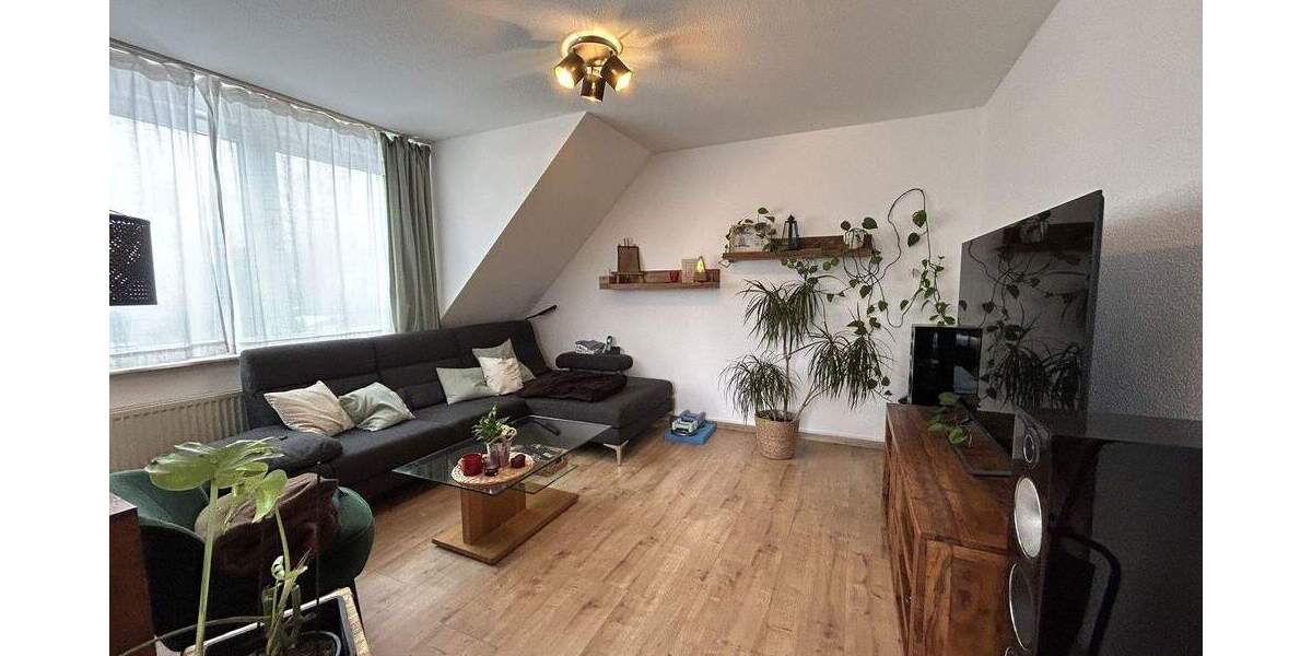 Etagenwohnung Hannover Vinnhorst - 3 Zimmer, 84 m&sup2;, 880&euro; | Angebot:25699188
