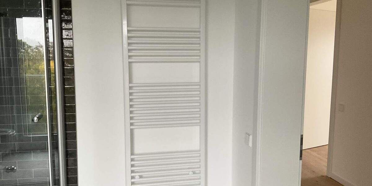 Etagenwohnung Hannover Döhren - 4 Zimmer, 120 m&sup2;, 1.690&euro; | Angebot:23191532