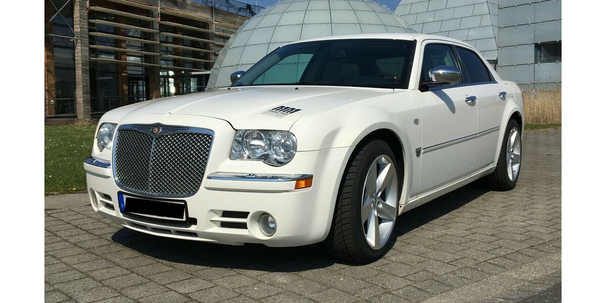 Chrysler 300C 116.000 km 14.500 &euro; Hannover 30539