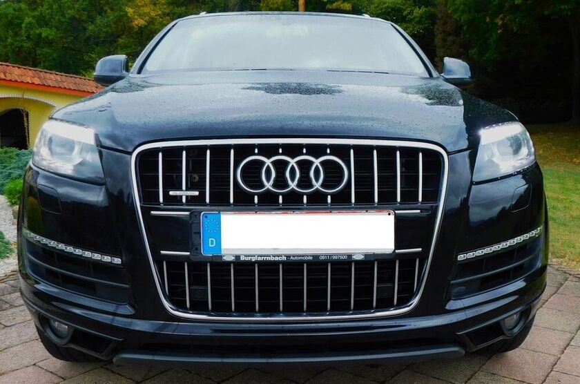 Q7