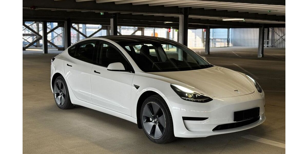 Tesla Model 3 92.900 km 21.900 &euro; Hannover 30519