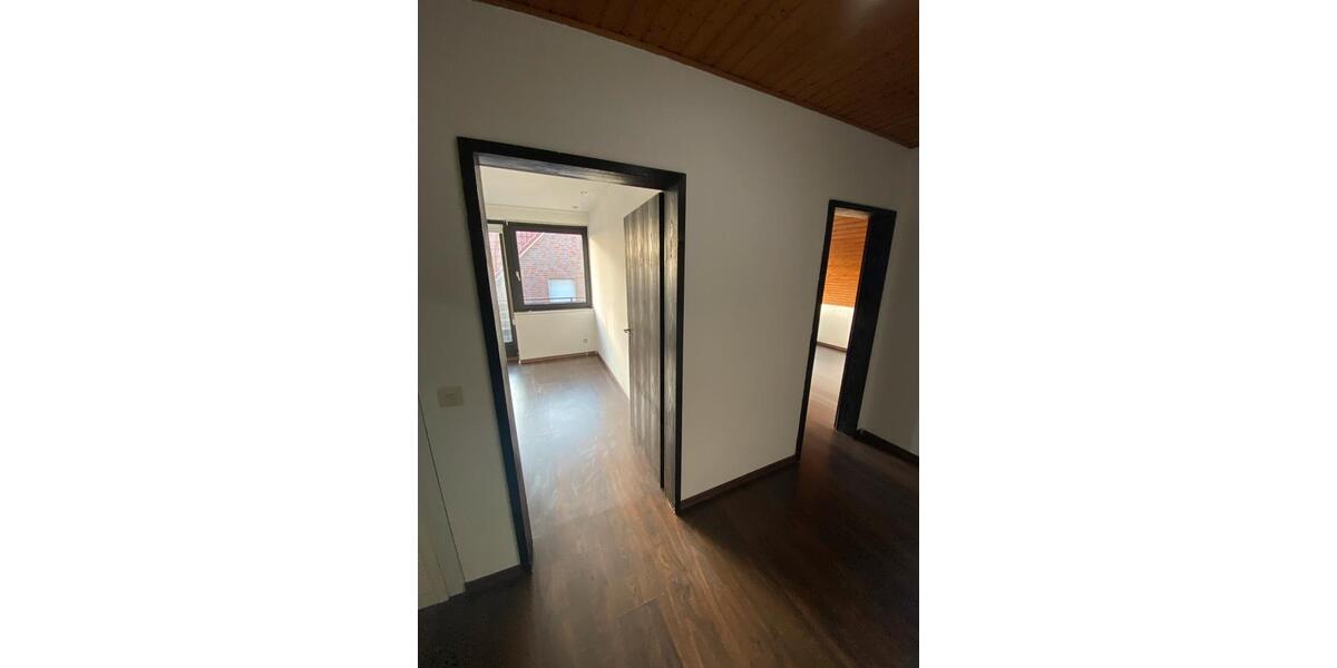 Etagenwohnung Hannover Bothfeld-Vahrenheide - 3 Zimmer, 75 m&sup2;, 1.000&euro; | Angebot:25655096