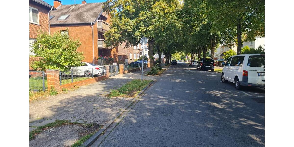 Schöne 2 Zi-DG-Wohnung 52 m² Lehrte-Stadtmitte kompl. renoviert 2 zimmer