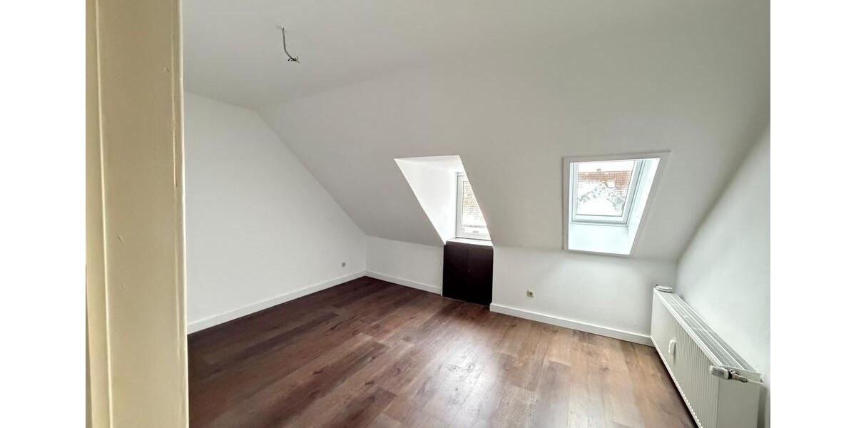 Dachgeschoßwohnung Hannover Vahrenwald-List - 3 Zimmer, 68 m&sup2;, 945&euro; | Angebot:24794891